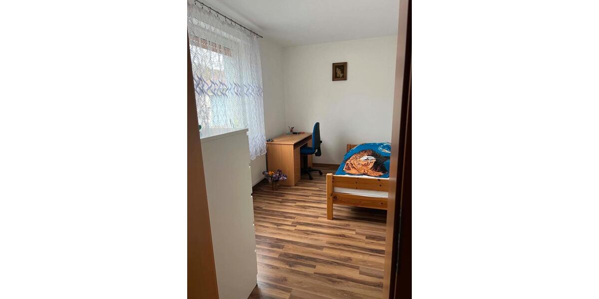 Einfamilienhaus Melle - 6 Zimmer, 250 m&sup2;, 350.000&euro; | Angebot:26780227