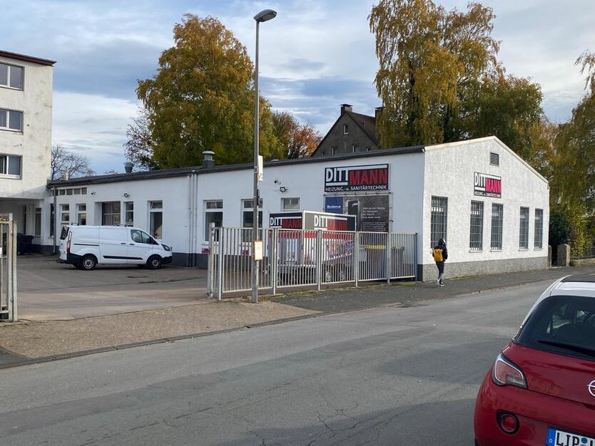 Gewerbefläche mit Büro & Dachbodenfläche in Detmold zu vermieten zimmer