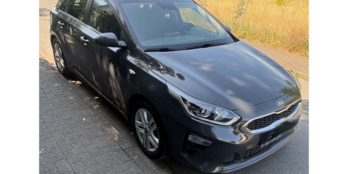Kia ceed / Ceed 56.796 km 13.899 &euro; Schloß Holte-Stukenbrock 33758