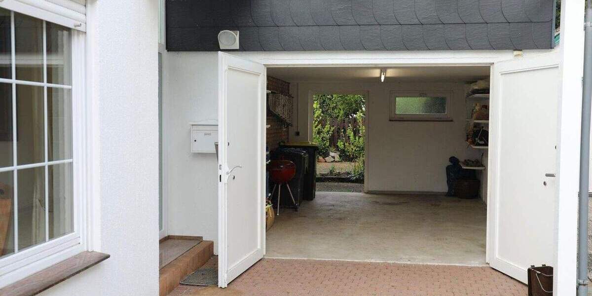 Einfamilienhaus Bad Salzuflen Innenstadt - 3 Zimmer, 135 m&sup2;, 1.390&euro; | Angebot:25782938