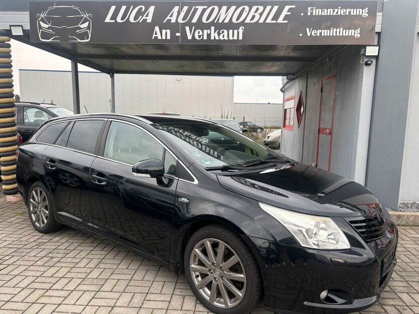 Toyota Avensis 223.414 km 4.499 € Enger 32130