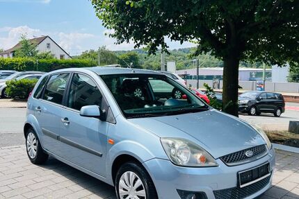 Ford Fiesta 241.000 km 2.200 &euro; Bielefeld 33647