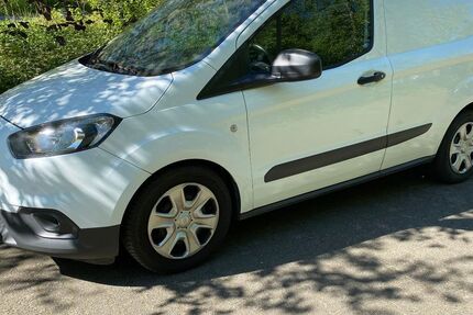 Ford Transit Courier 95.000 km 6.850 &euro; Gütersloh 33334