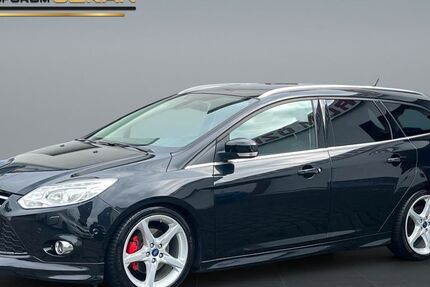 Ford Focus 153.783 km 8.999 &euro; Löhne 32584