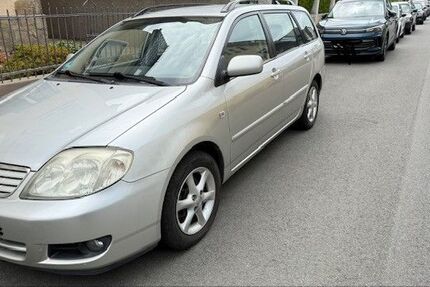 Toyota Corolla 234.100 km 2.700 &euro; Herford 32051