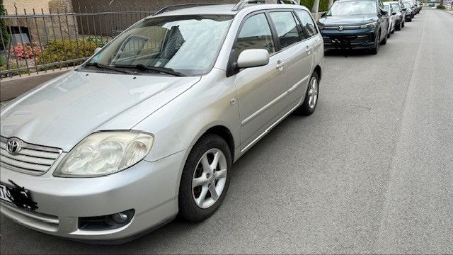 Toyota Corolla 234.100 km 2.700 &euro; Herford 32051