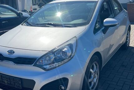 Kia Rio 234.089 km 2.999 &euro; Löhne Mennighüffen 32584