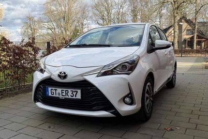 Toyota Yaris 80.600 km 9.999 &euro; Gütersloh 33330