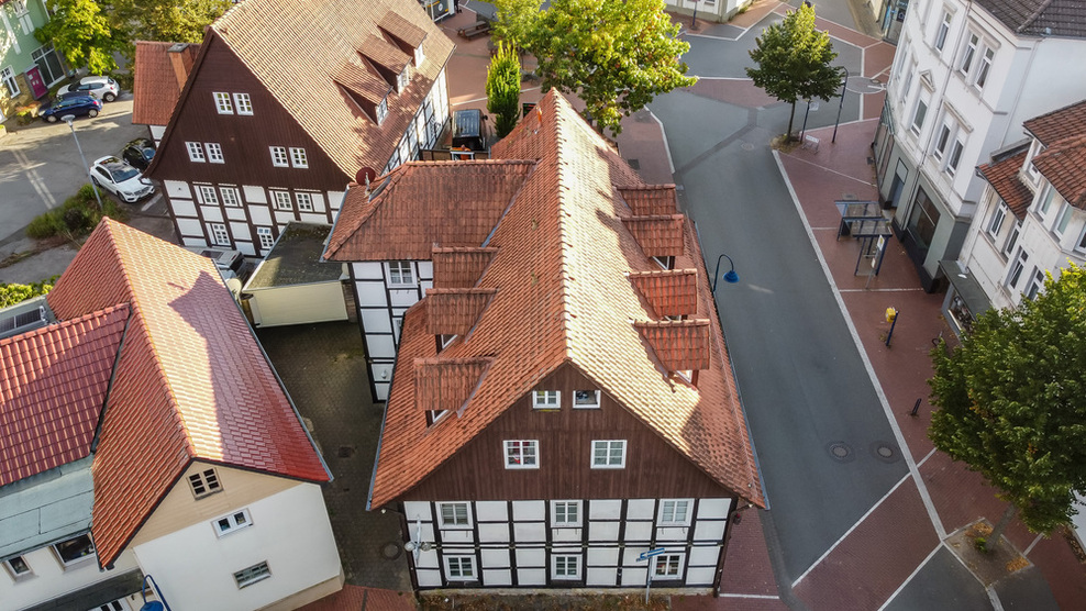 Top-Investment in Citylage – MFH mit Gewerbe in Massivbauweise mit attraktiver Fachwerkverblendung zimmer