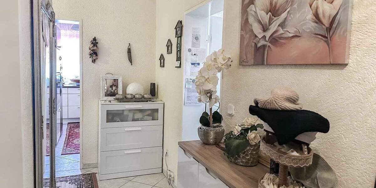 Etagenwohnung Herford Innenstadt - 4 Zimmer, 97 m&sup2;, 170.000&euro; | Angebot:25685772