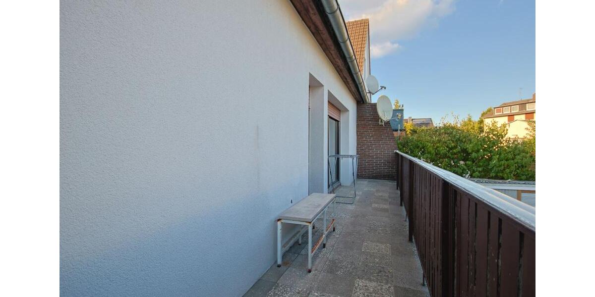 Etagenwohnung Bad Oeynhausen - 3.5 Zimmer, 108 m&sup2;, 1.000&euro; | Angebot:25720005