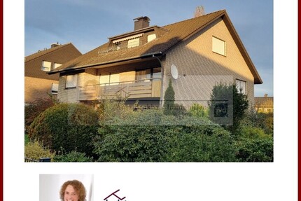 Großes, wertiges 2- bis 3-Familienhaus, Doppelgarage, feine Lage Nähe Bertelsmann, provisionsfrei für Käufer 11 zimmer