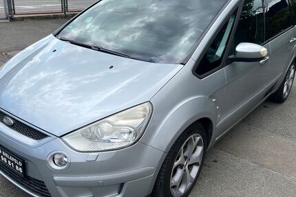 Ford S-Max 205.720 km 3.199 € Bielefeld 33607