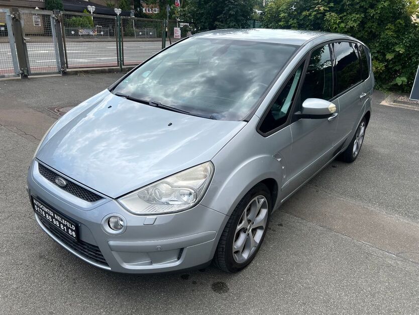 Ford S-Max 205.720 km 3.199 € Bielefeld 33607