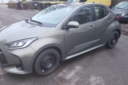 Toyota Yaris 24.300 km 15.900 &euro; Bielefeld 33611