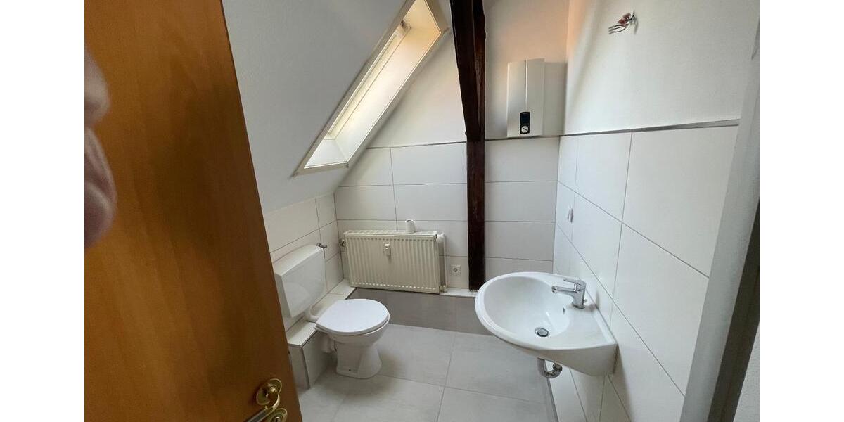 Dachgeschoßwohnung Bielefeld Heepen - 1 Zimmer, 50 m&sup2;, 300&euro; | Angebot:25784128