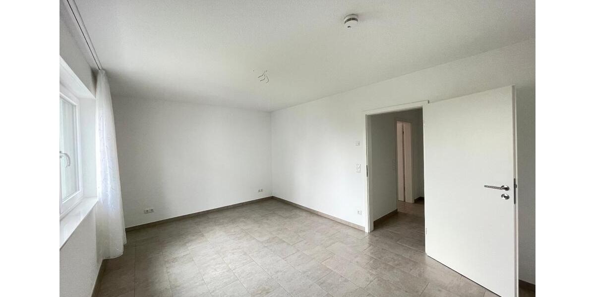 Etagenwohnung Bielefeld Jöllenbeck - 2 Zimmer, 71 m&sup2;, 950&euro; | Angebot:25474546