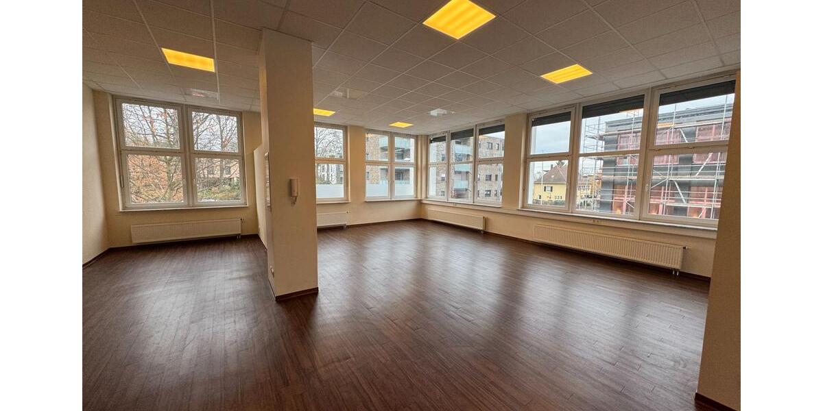 Gewerbeobjekt Bad Salzuflen - 2.339&euro; | Angebot:26315068