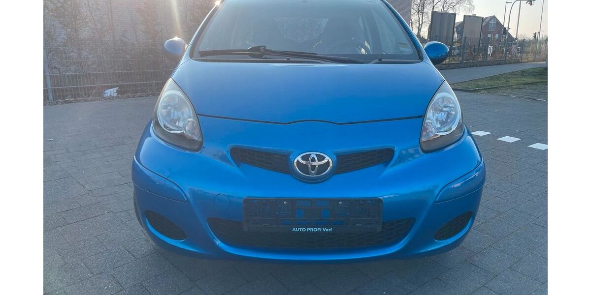 Toyota Aygo (X) 107.500 km 3.500 &euro; Herzebrock .- Clarholz 33442