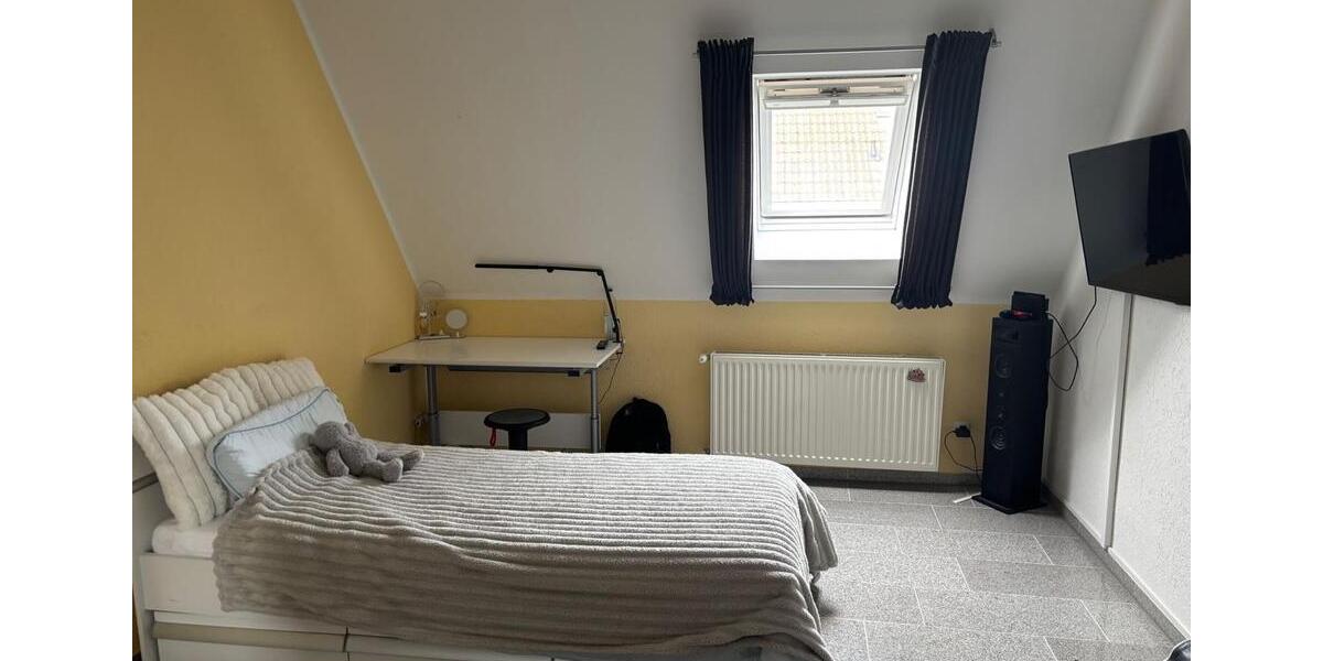 Etagenwohnung Herford - 4 Zimmer, 120 m&sup2;, 960&euro; | Angebot:26397826