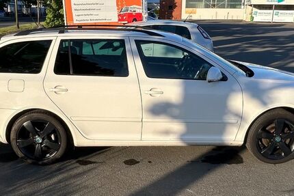 Skoda Octavia 192.000 km 3.200 &euro; Augustdorf 32832