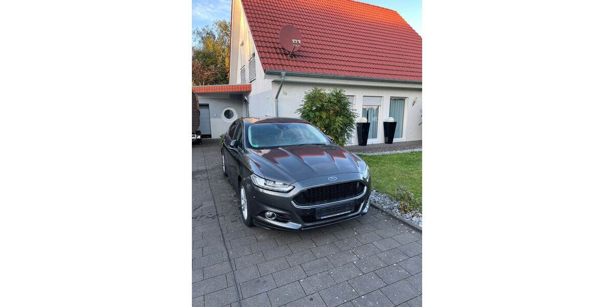 Ford Mondeo 145.000 km 13.500 € Lage 32791