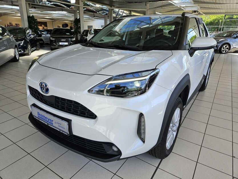 Toyota Yaris Cross 16.354 km 24.790 € Paderborn 33104