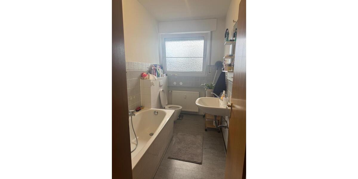 Dachgeschoßwohnung Gütersloh Kattenstroth - 4 Zimmer, 90 m&sup2;, 855&euro; | Angebot:26237071