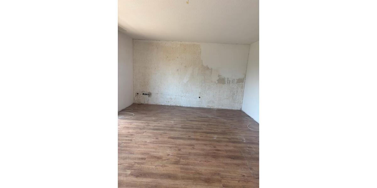 Etagenwohnung Leopoldshöhe - 3 Zimmer, 102 m&sup2;, 210.000&euro; | Angebot:26699211