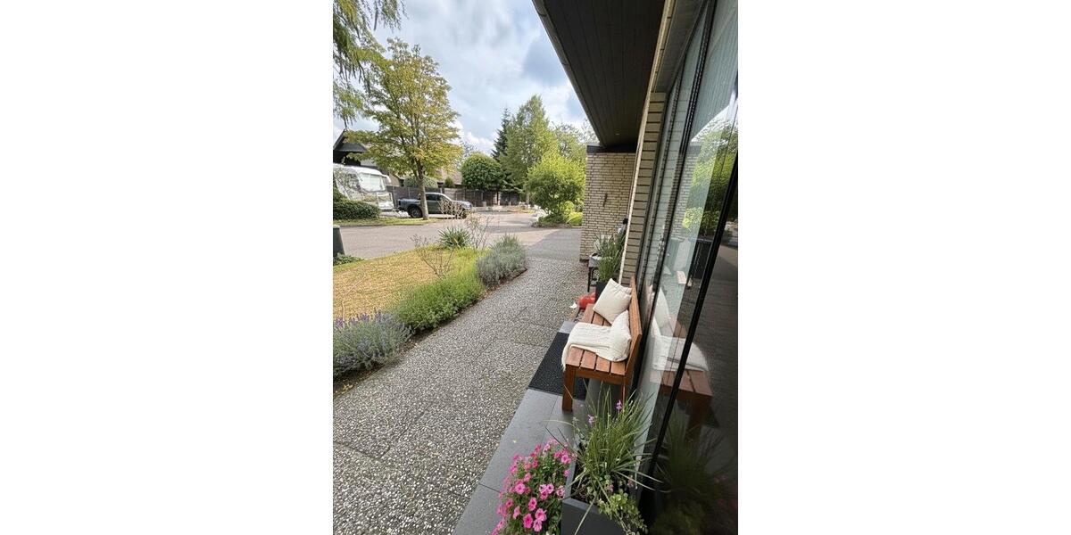 Einfamilienhaus mit 6 Zimmern Garage,Terrasse,Balkon SPIELSTRASSE 6 zimmer