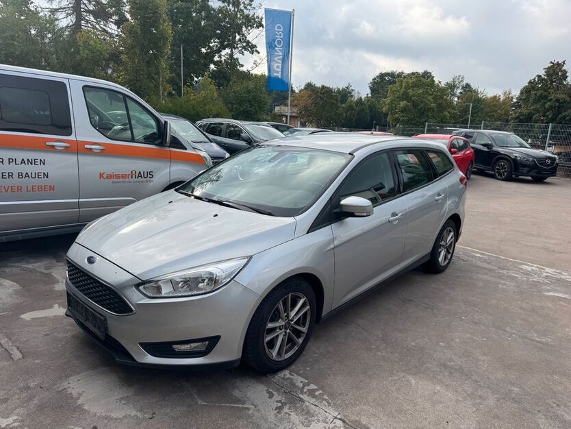 Ford Focus 170.000 km 4.500 € Detmold 32758