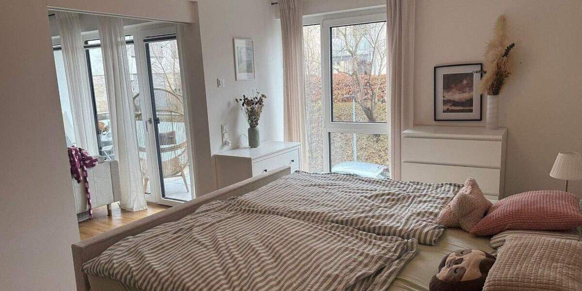Etagenwohnung Bielefeld Innenstadt - 2 Zimmer, 74 m&sup2;, 890&euro; | Angebot:25706648