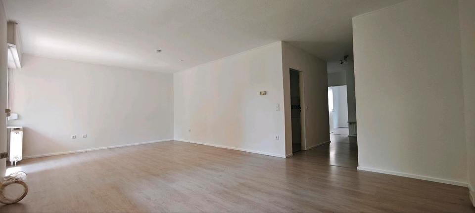 Erdgeschoßwohnung Bad Salzuflen - 3 Zimmer, 86 m&sup2;, 750&euro; | Angebot:26399129