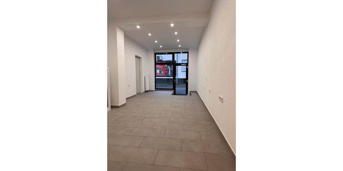 Gewerbeeinheit zu vermieten 2x ca. 40 qm frisch renoviert zimmer