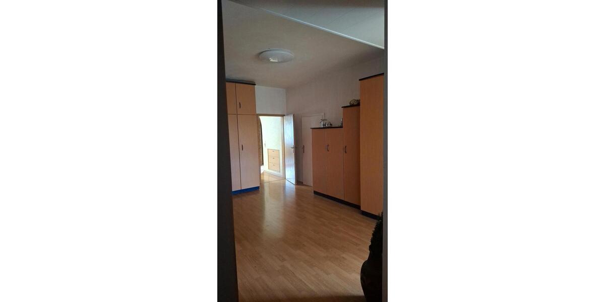 Einfamilienhaus Vlotho - 11 Zimmer, 270 m&sup2;, 499.000&euro; | Angebot:26989362