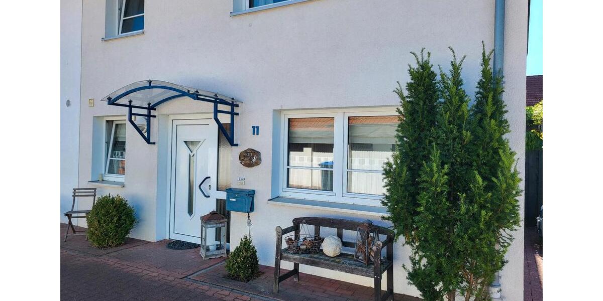 Reihenhaus Leopoldshöhe - 6 Zimmer, 150 m&sup2;, 450.000&euro; | Angebot:27079092