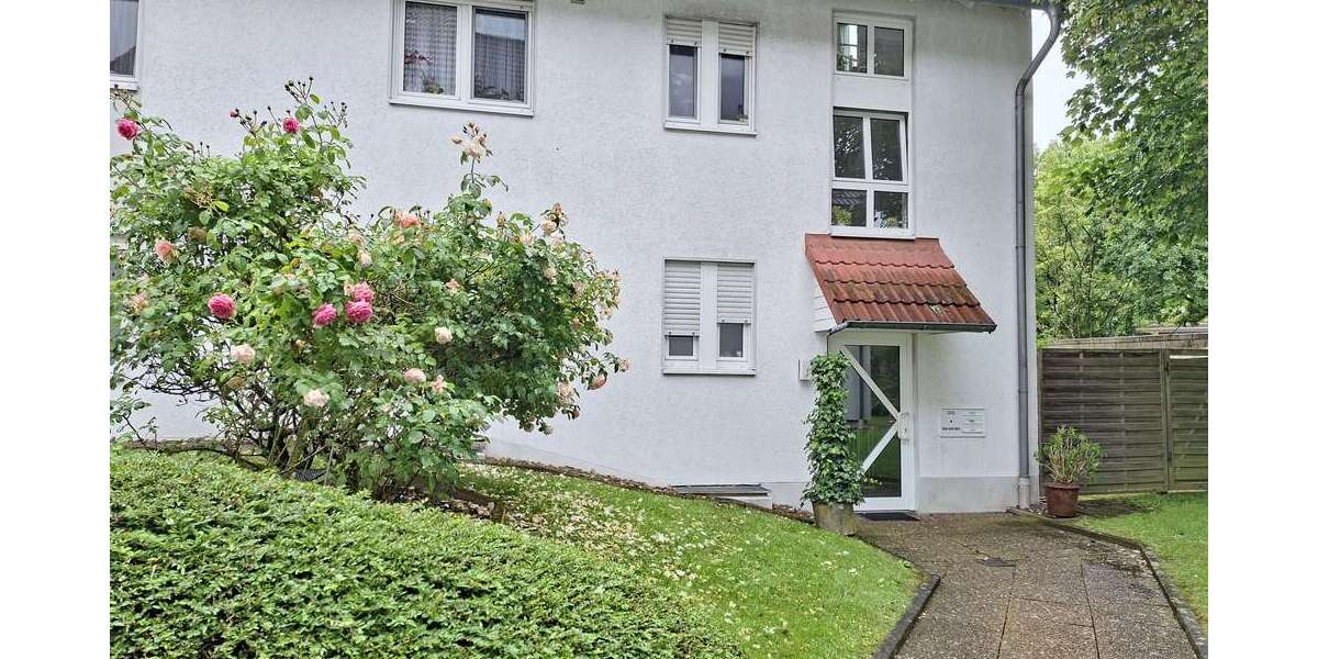 Etagenwohnung Bad Salzuflen - 3 Zimmer, 113 m&sup2;, 1.100&euro; | Angebot:26898305