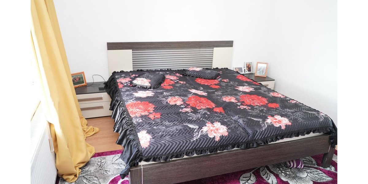 Ideal für Großfamilien! Gepflegtes 2 Familienhaus mit großem Grundstück ca. 2000 m² - Zweifamilienhaus Lage | Angebot:13352472