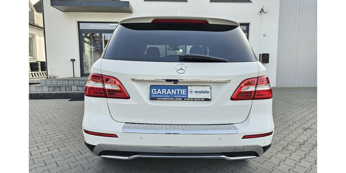 Mercedes-Benz ML 250 CDI 4Matic LEDER NAVI RFK AHK AUS 2.HAND 167.800 km 21.990 &euro; Löhne 32584