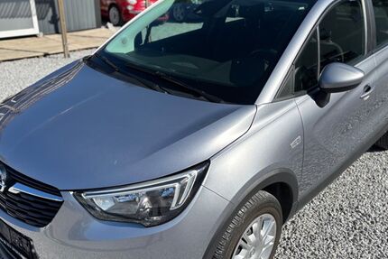 Opel Crossland (X) 43.921 km 14.490 € Paderborn 33104