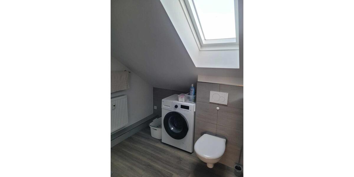 Dachgeschoßwohnung Bad Salzuflen - 2.5 Zimmer, 58 m&sup2;, 695&euro; | Angebot:25795074