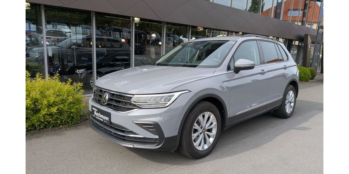 VW Tiguan 74.800 km 24.490 &euro; Herford 32049
