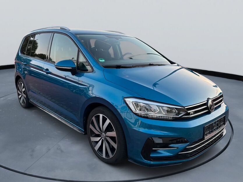 VW Touran 136.000 km 19.990 € Bielefeld 33609