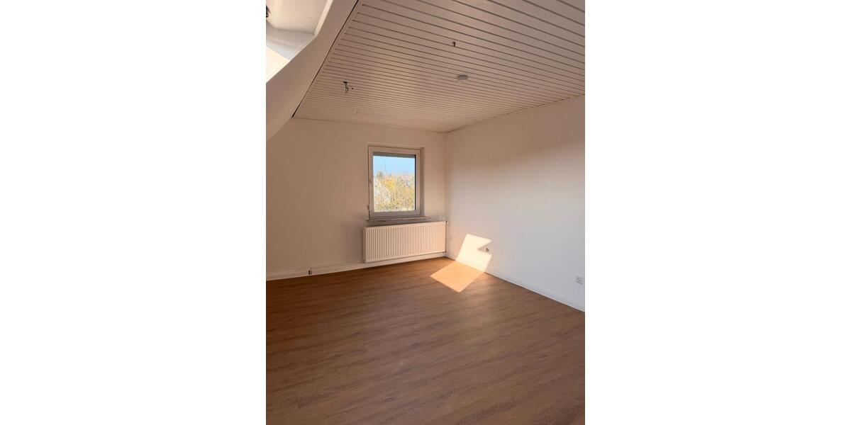 Dachgeschoßwohnung Bielefeld Schildesche - 1 Zimmer, 40 m&sup2;, 450&euro; | Angebot:26413076