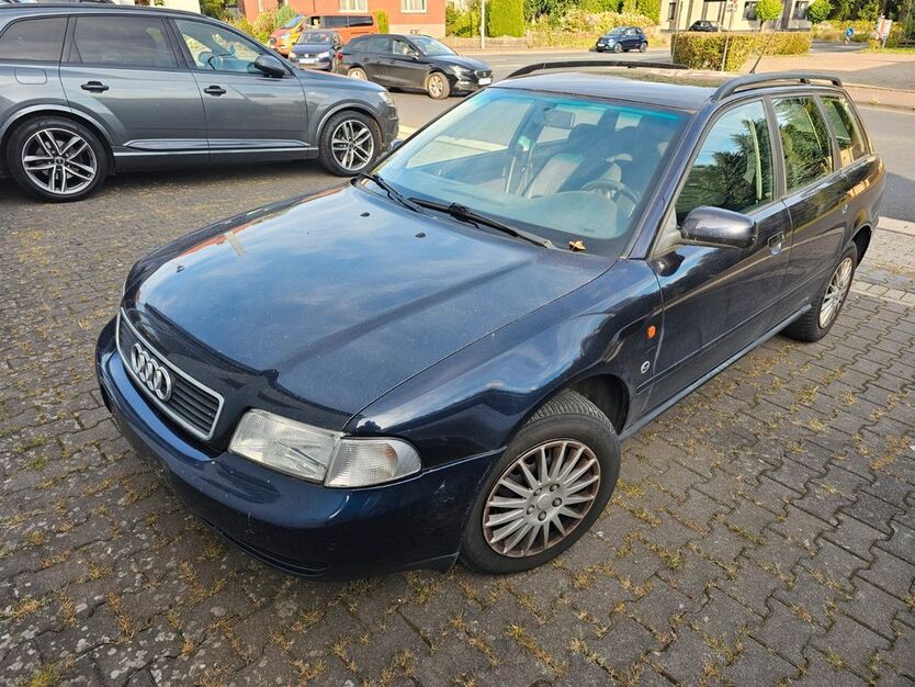 Audi A4 384.000 km 699 € Enger 32130