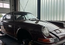 Porsche 911 T 2.4 Coupe deutsche Auslieferung burgundrot
