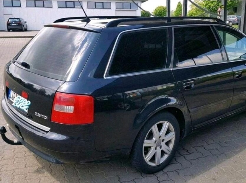 Audi A6 385.000 km 2.600 € Detmold 32756