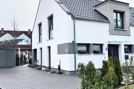 Haus Detmold Hiddesen - 4 Zimmer, 128 m&sup2;, 1.892&euro; | Angebot:25022862