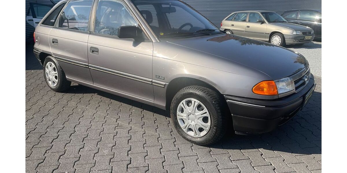Opel Astra 64.000 km 1.450 &euro; Bielefeld 33649
