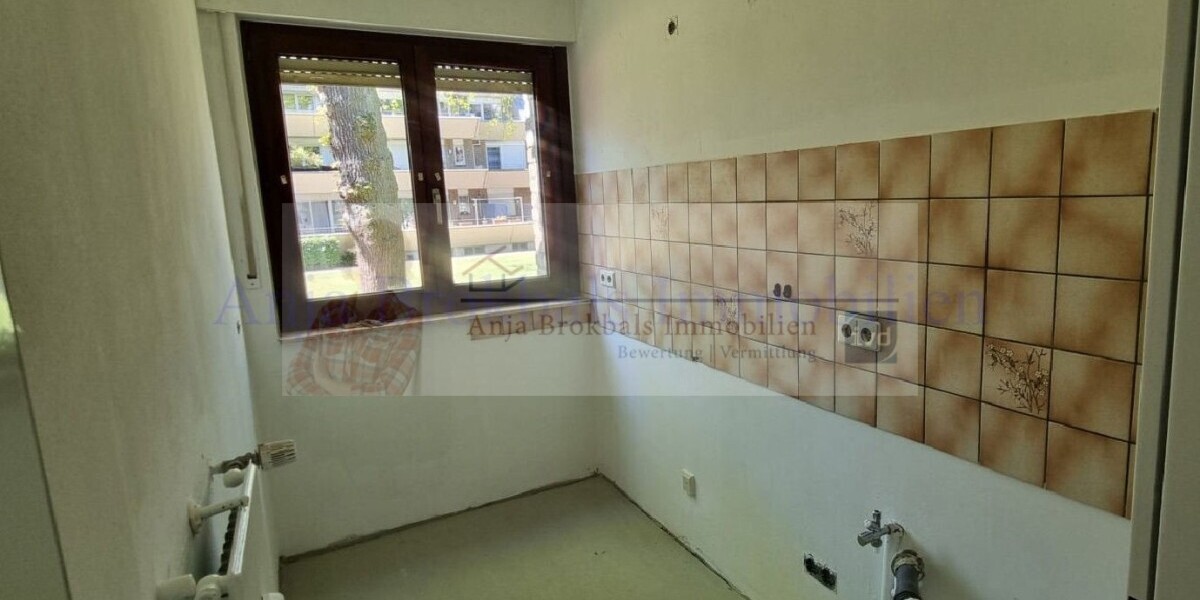 Nähe StadtparkKlinikum GT: Hochparterre mit Tiefgaragenstellplatz - bezugsfrei - für Käufer provisionsfrei - 2- Gütersloh Kattenstroth | Angebot:26992790